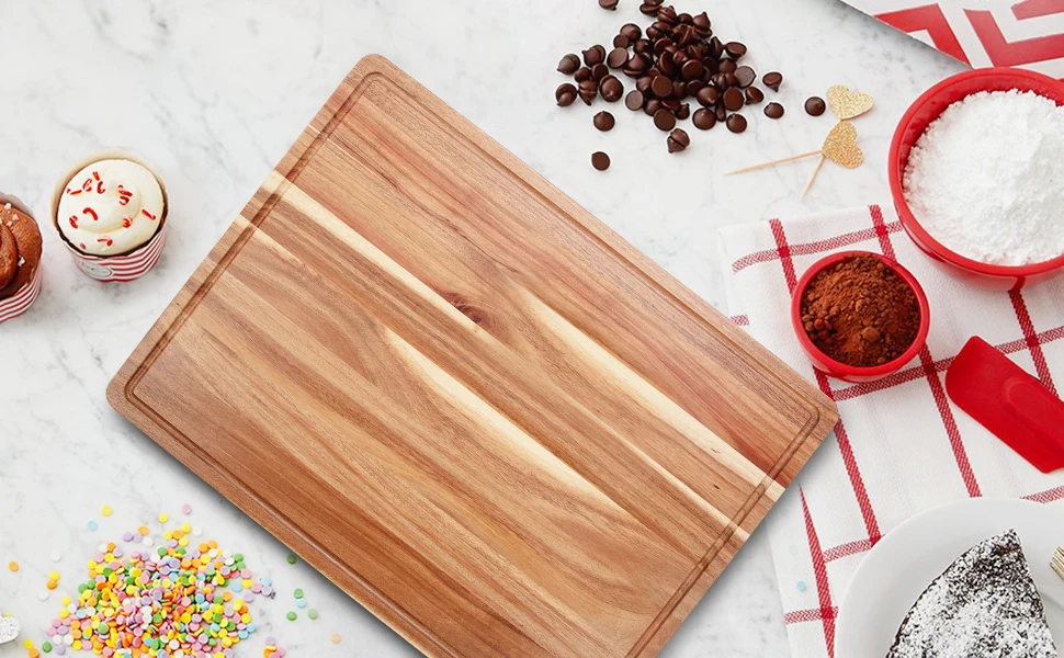 Large acacia wood cutting board